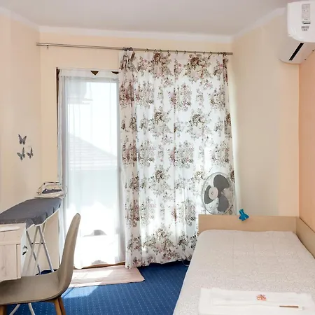 Sea View Escape 5br Luxury With Hot Tub & Free Parking Балчик