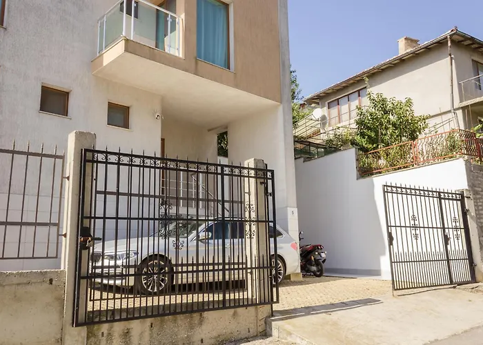 Sea View Escape 5br Luxury With Hot Tub & Free Parking