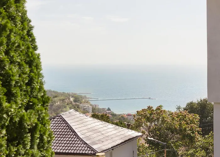 Sea View Escape 5br Luxury With Hot Tub & Free Parking