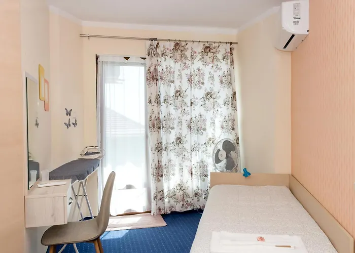 Sea View Escape 5br Luxury With Hot Tub & Free Parking Balchik