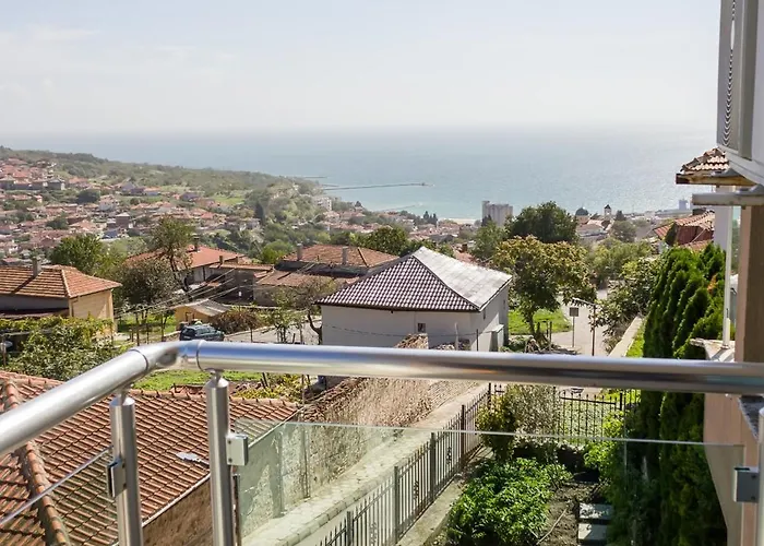 Sea View Escape 5br Luxury With Hot Tub & Free Parking