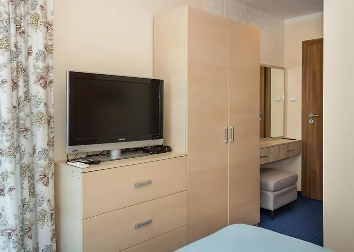 Sea View Escape 5br Luxury With Hot Tub & Free Parking Appartamento