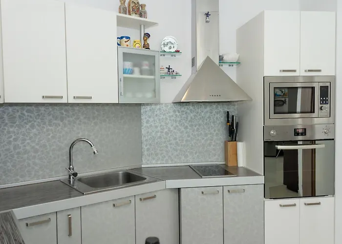 Sea View Escape 5br Luxury With Hot Tub & Free Parking * Balchik