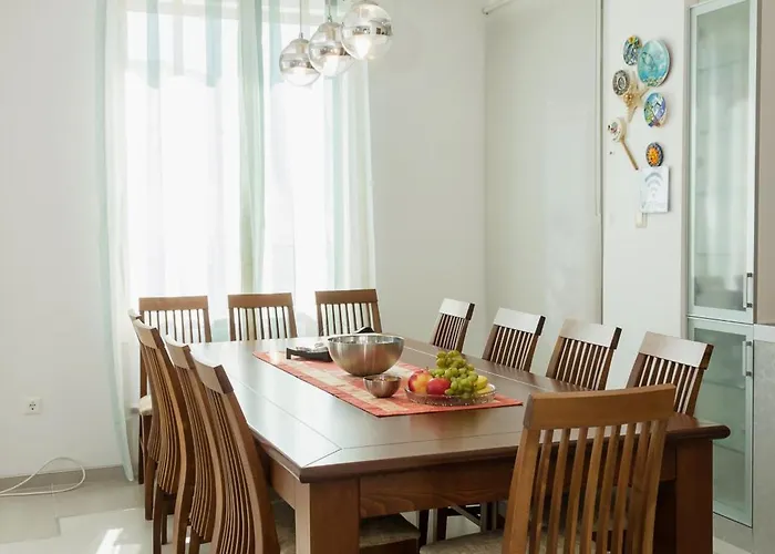 Sea View Escape 5br Luxury With Hot Tub & Free Parking Appartamento