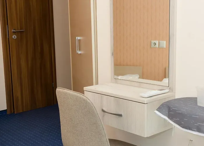 Sea View Escape 5br Luxury With Hot Tub & Free Parking Balchik