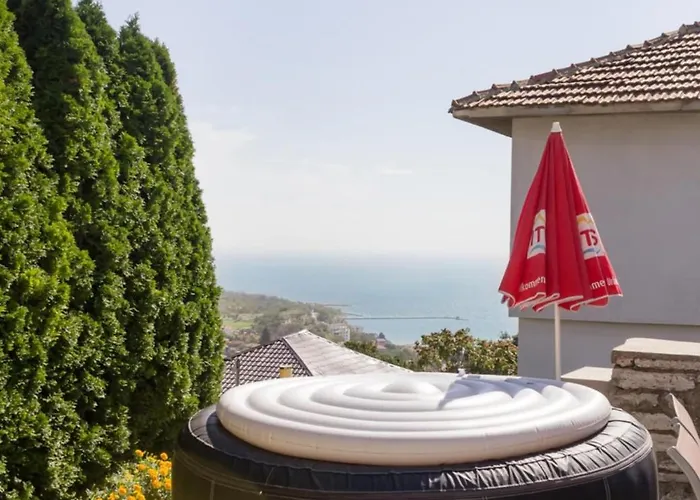 Sea View Escape 5br Luxury With Hot Tub & Free Parking * Balchik