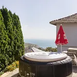 Apartment Sea View Escape 5br Luxury With Hot Tub & Free Parking *