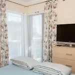 Sea View Escape 5br Luxury With Hot Tub & Free Parking Apartment