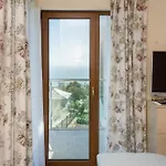 Sea View Escape 5br Luxury With Hot Tub & Free Parking * Balchik