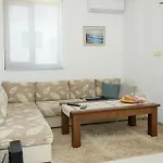 Sea View Escape 5br Luxury With Hot Tub & Free Parking Apartment