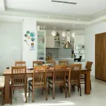 Apartment Sea View Escape 5br Luxury With Hot Tub & Free Parking