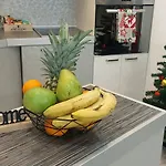 Sea View Escape 5br Luxury With Hot Tub & Free Parking