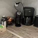 Apartment Sea View Escape 5br Luxury With Hot Tub & Free Parking *