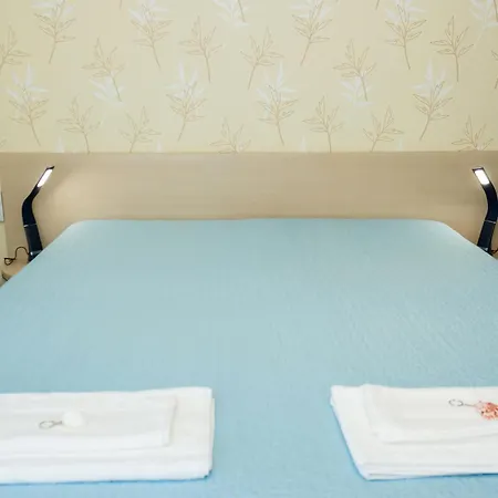 Apartment Sea View Escape 5br Luxury With Hot Tub & Free Parking Balchik