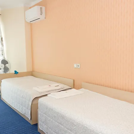 Sea View Escape 5br Luxury With Hot Tub & Free Parking Apartment Balchik