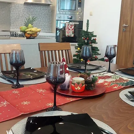 Sea View Escape 5br Luxury With Hot Tub & Free Parking Balchik