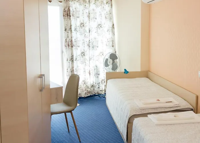 Apartment Sea View Escape 5br Luxury With Hot Tub & Free Parking *