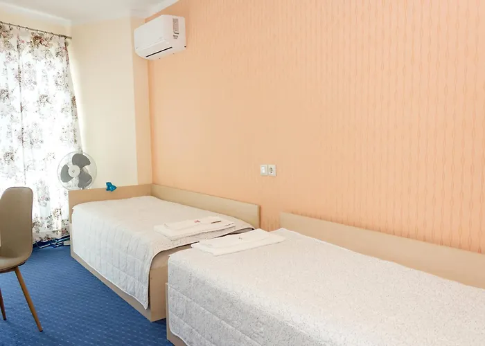 Sea View Escape 5br Luxury With Hot Tub & Free Parking Apartment Balchik