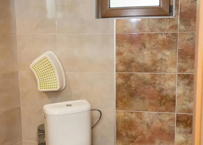 Sea View Escape 5br Luxury With Hot Tub & Free Parking *