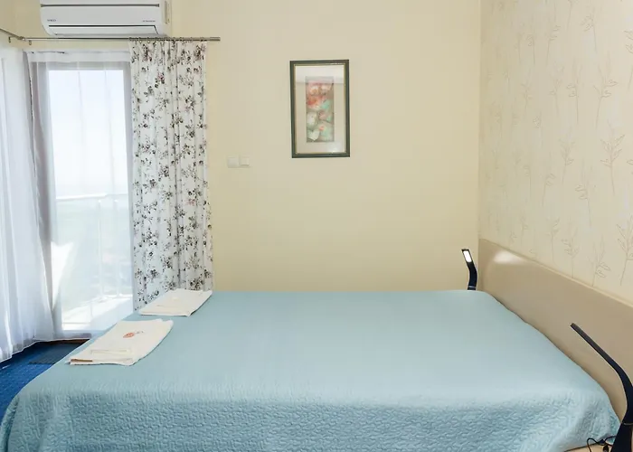 Sea View Escape 5br Luxury With Hot Tub & Free Parking *