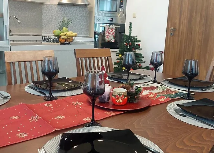 Sea View Escape 5br Luxury With Hot Tub & Free Parking Balchik