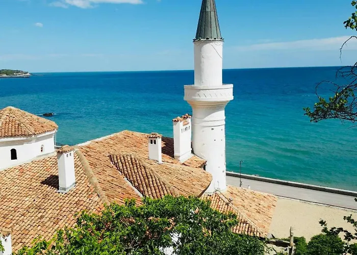 Sea View Escape 5br Luxury With Hot Tub & Free Parking Apartment